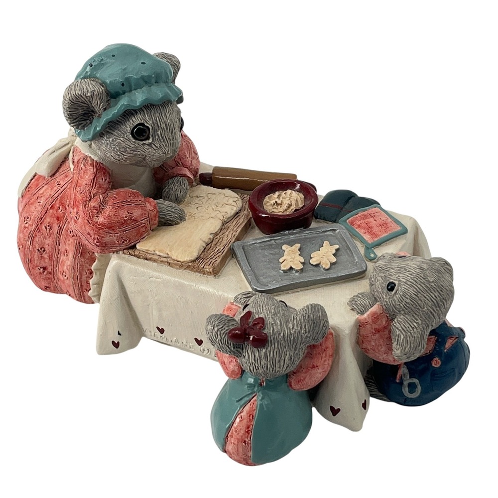 Vintage Vicki Lane Mice Baking Ceramic Figurine Mother & Kids Mouse 1989